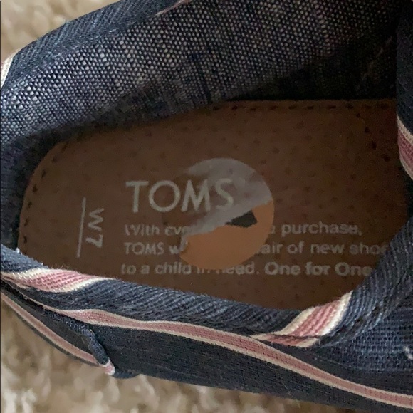 Toms Navy Pink Washed Stripe Rope Canvas Shoes 7 - Picture 4 of 7